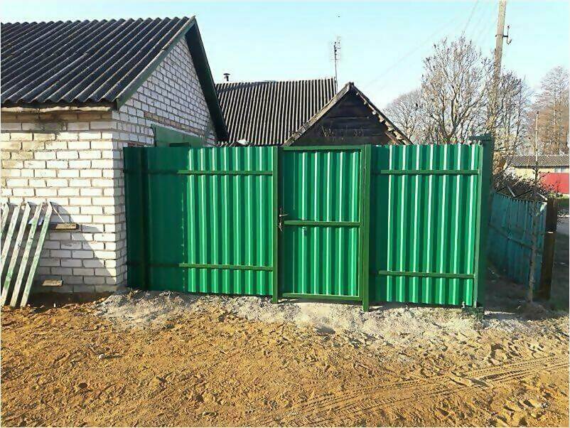 Забор, ворота, калитка из зеленого профлиста 150м фото 1 в Бежецке