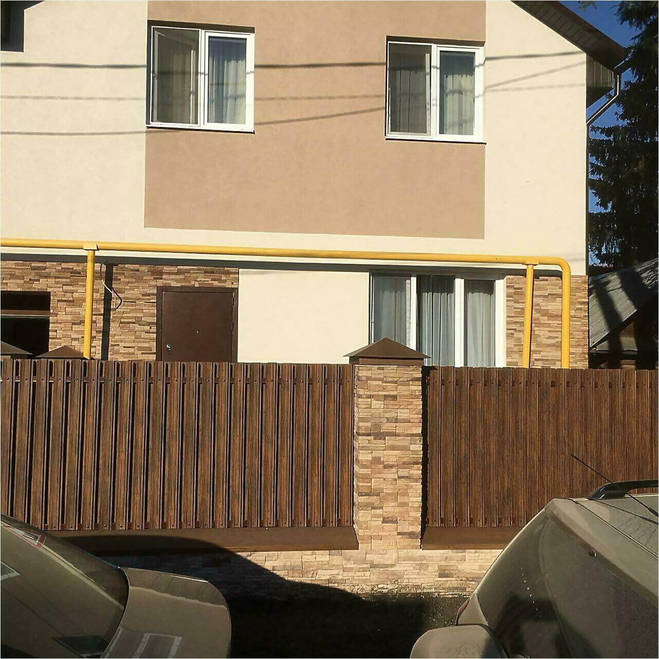 забор из штакетника 70м каштан фото1 в Бежецке