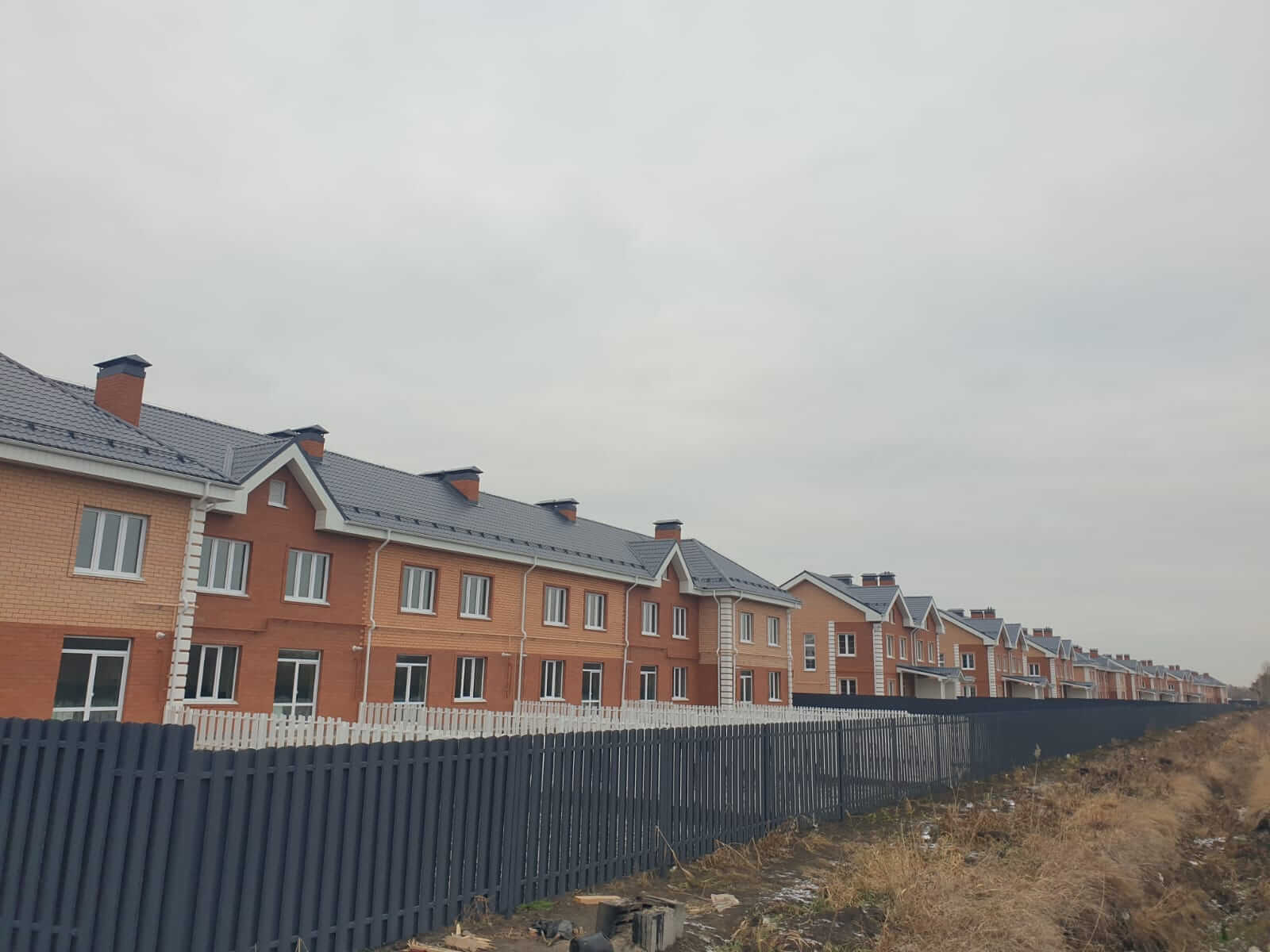 Забор из штакетника 230м Серый Графит фото5 в Бежецке