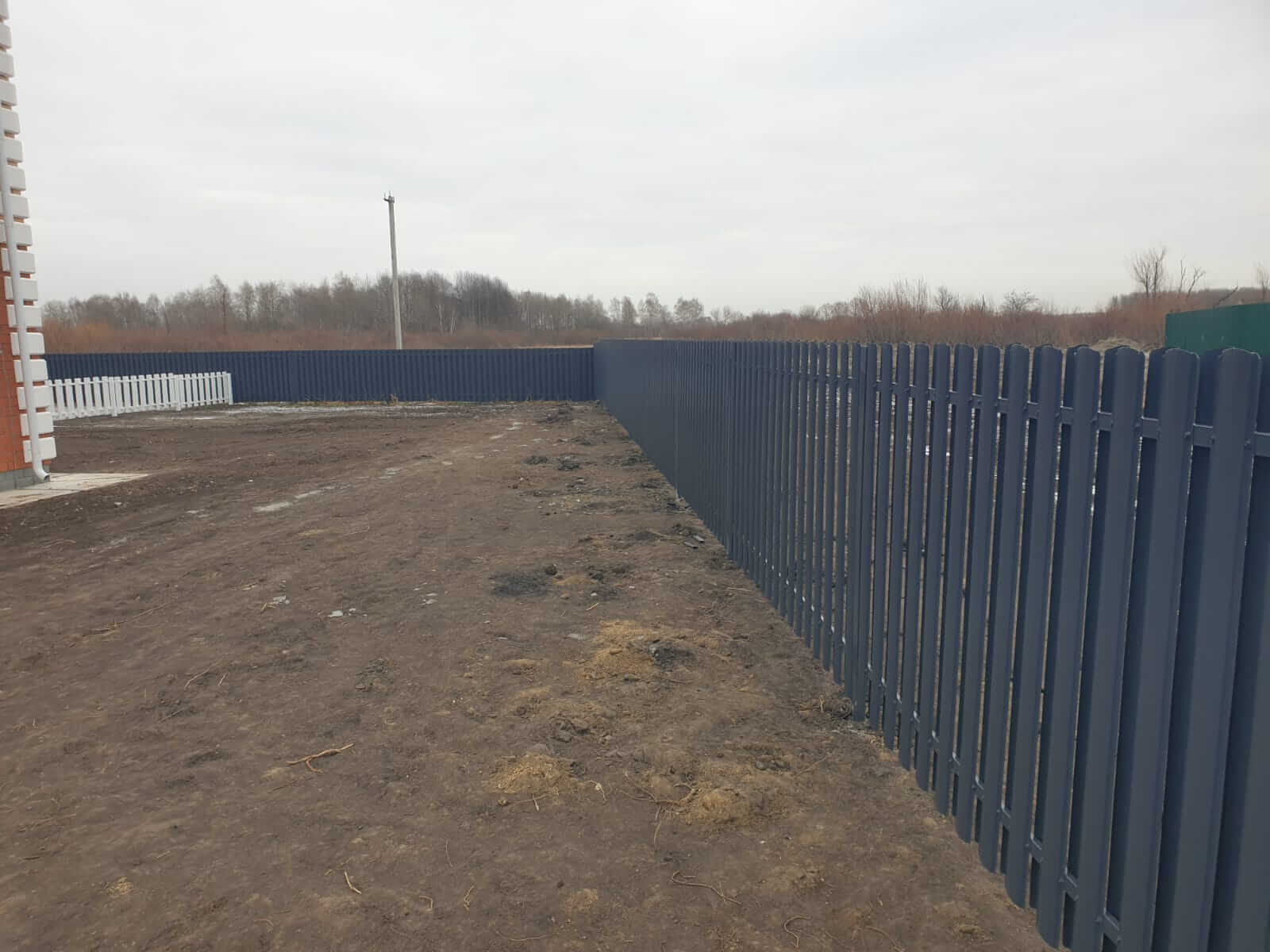 Забор из штакетника 230м Серый Графит фото2 в Бежецке
