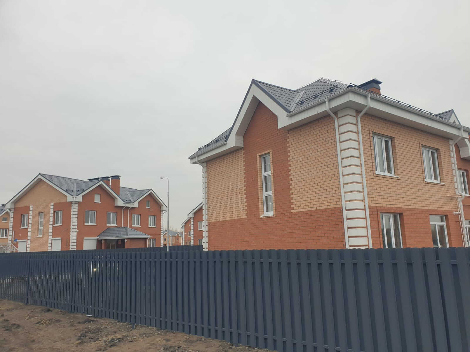 Забор из штакетника 230м Серый Графит фото1 в Бежецке