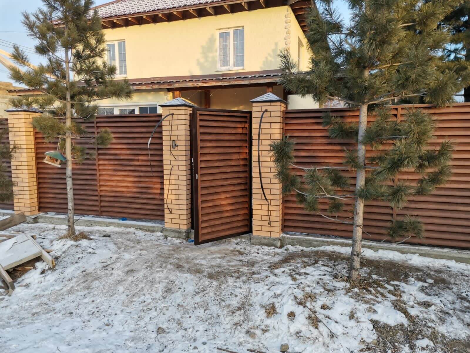 забор-жалюзи 65м Каштан фото1 в Бежецке