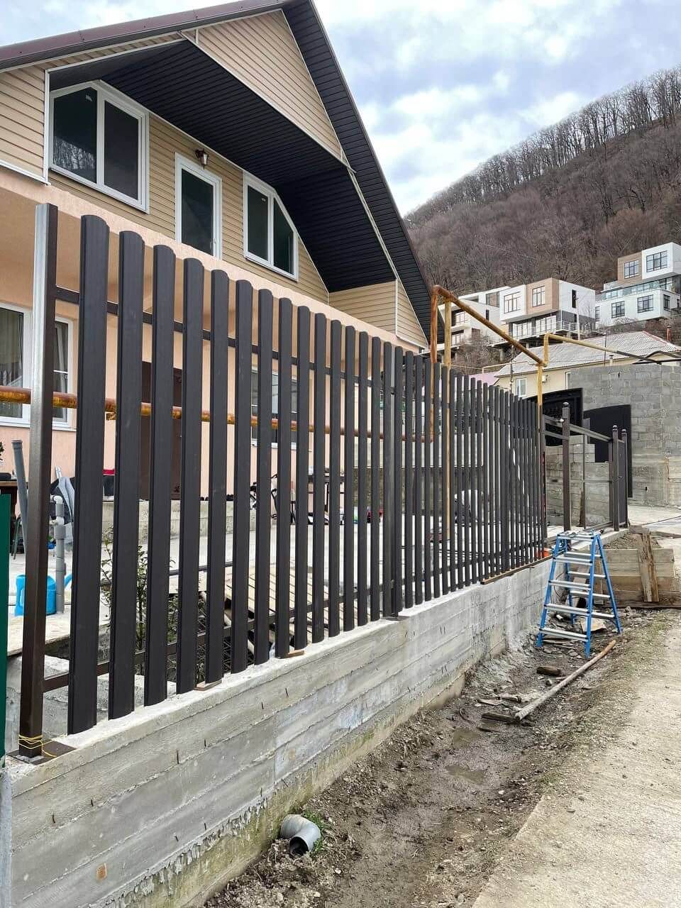Забор из штакетника 35м RAL8019 Темный Шоколад МАТТЕ в Бежецке