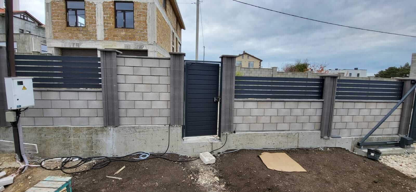 Забор-ранчо из металлопланкена 28м RAL7024 Серый Графит МАТТЕ фото 6 в Бежецке