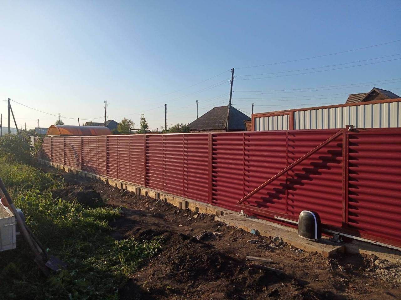 Забор-жалюзи 44м RAL3005/3005 Красное Вино двусторонний фото 3 в Бежецке