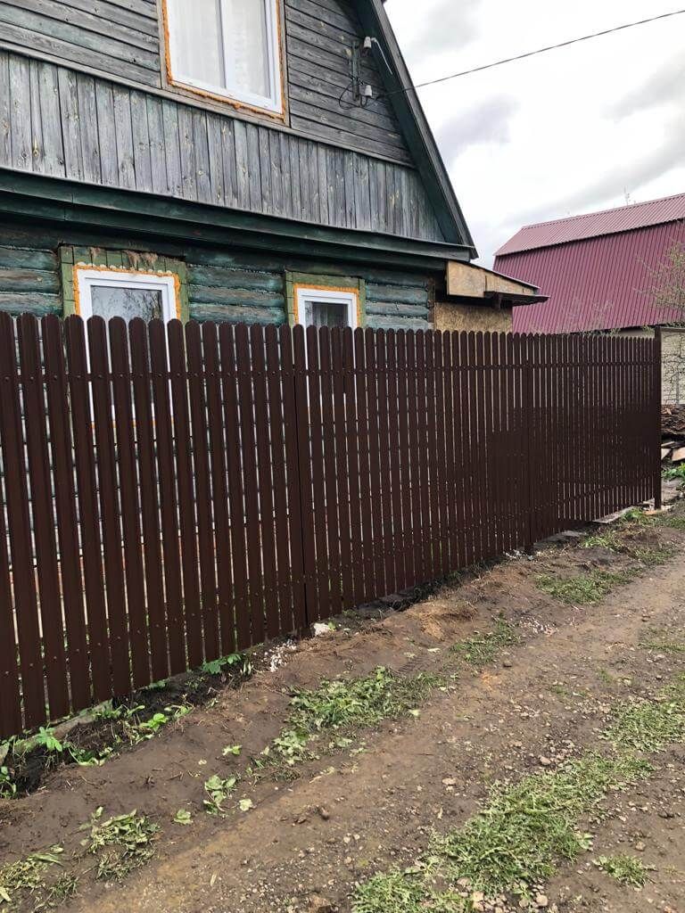 Забор из штакетника ЭКО-М 22м RAL8017/8017 Шоколад двусторонний в Бежецке