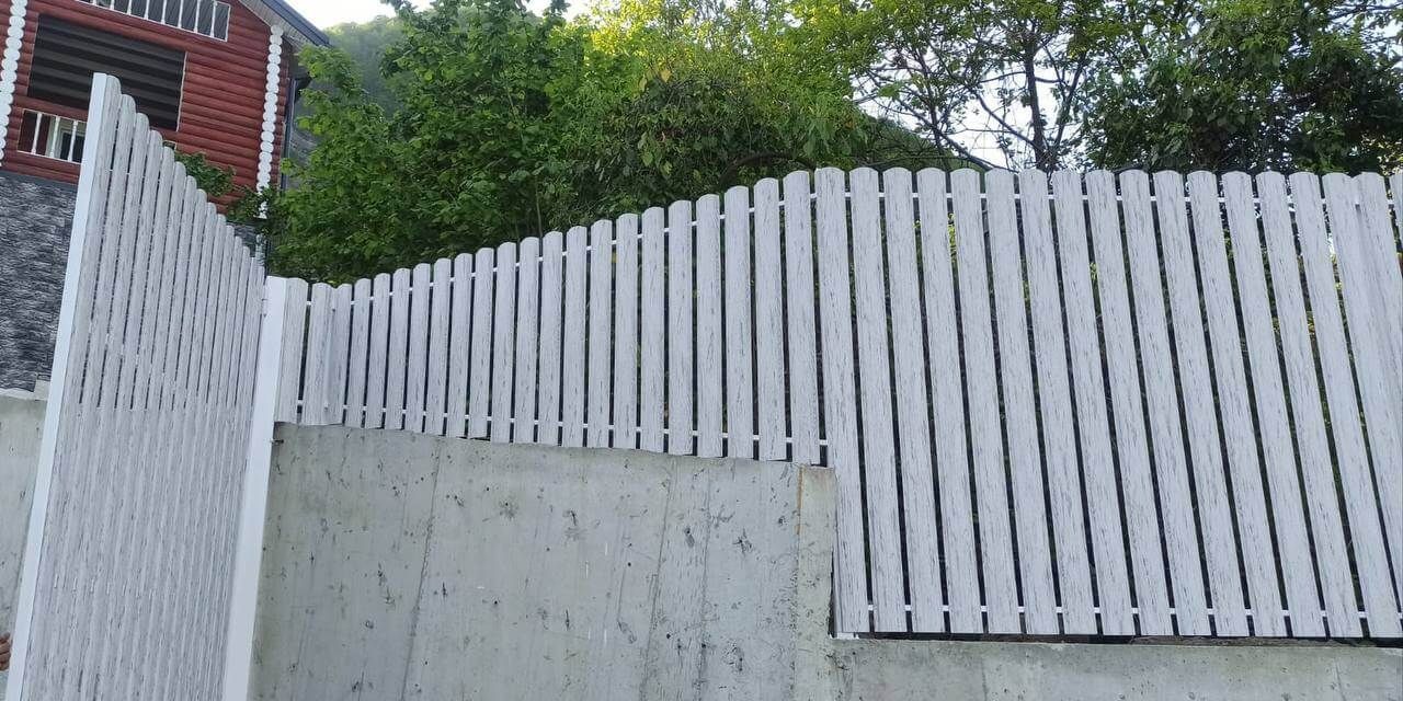 Забор из штакетника 41м в оттенке под дерево Беленый Дуб 2xPrintech двусторонний в Бежецке