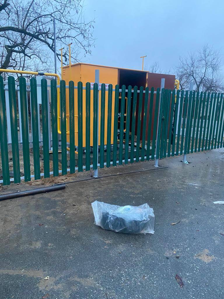 Забор из штакетника ЭКО-М 12м RAL6005 Зеленый Мох в Бежецке