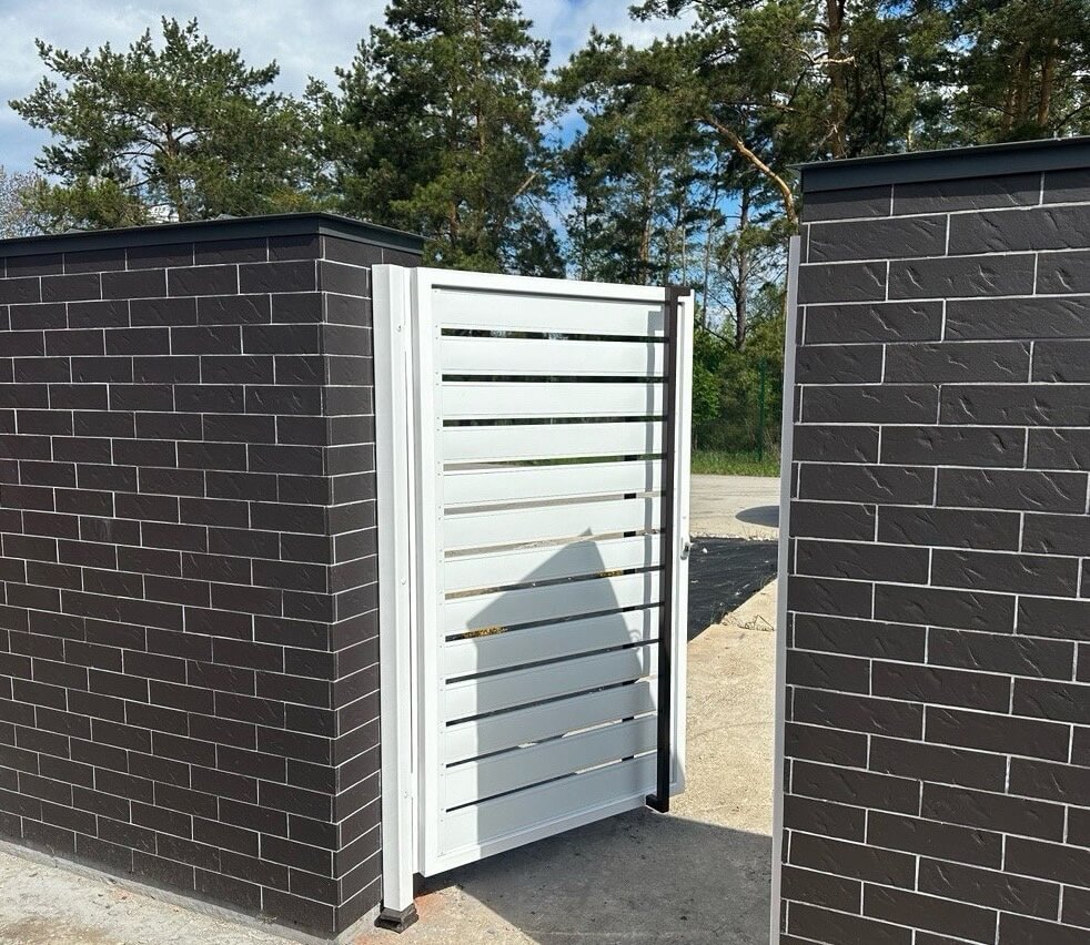 Калитка из металлопланкена RAL9003 Белый фото 4 в Бежецке