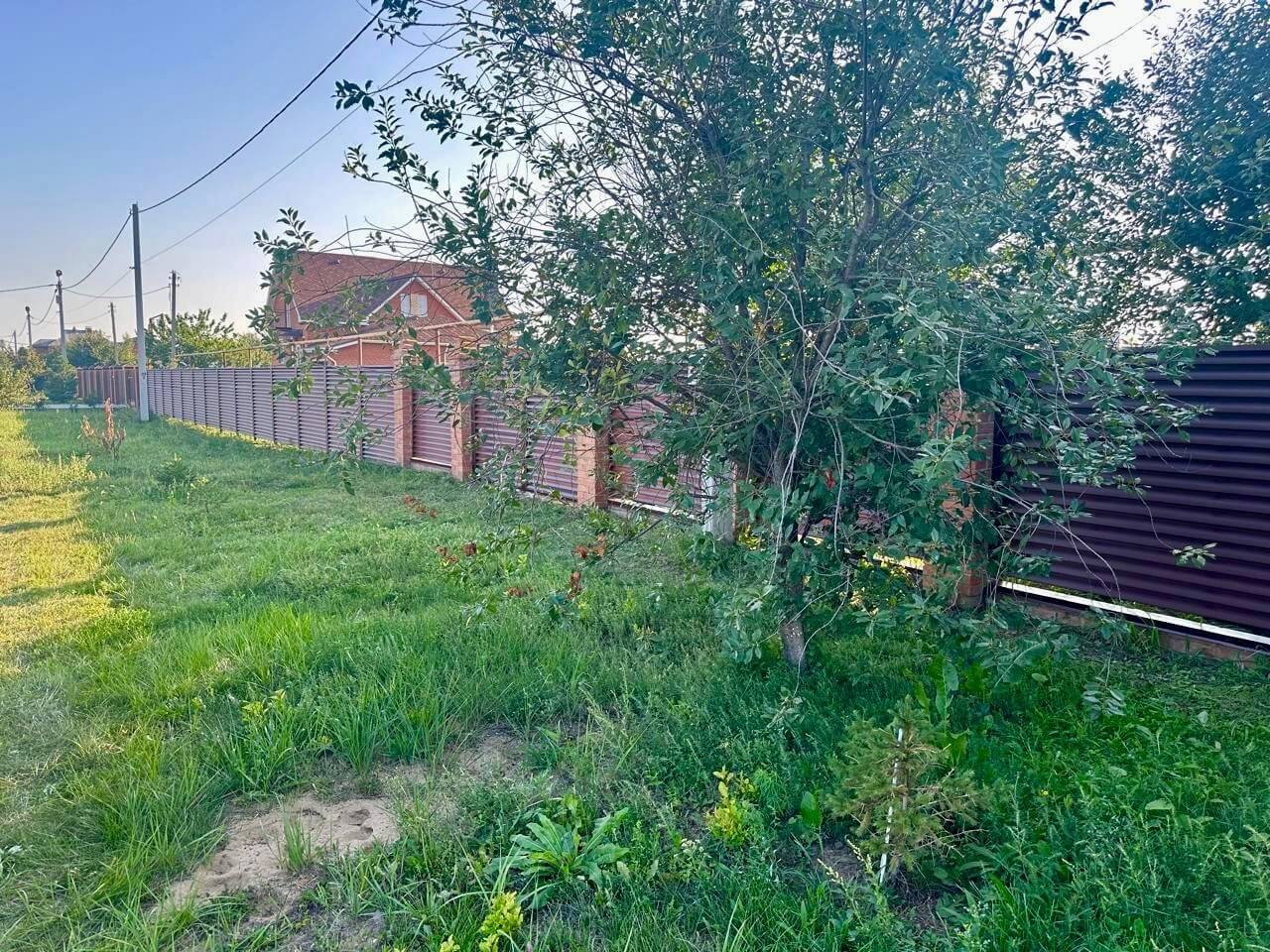 Забор из ламелей Еврожалюзи 53м RAL8017/8017 Шоколад двусторонний МАТТЕ фото 4 в Бежецке