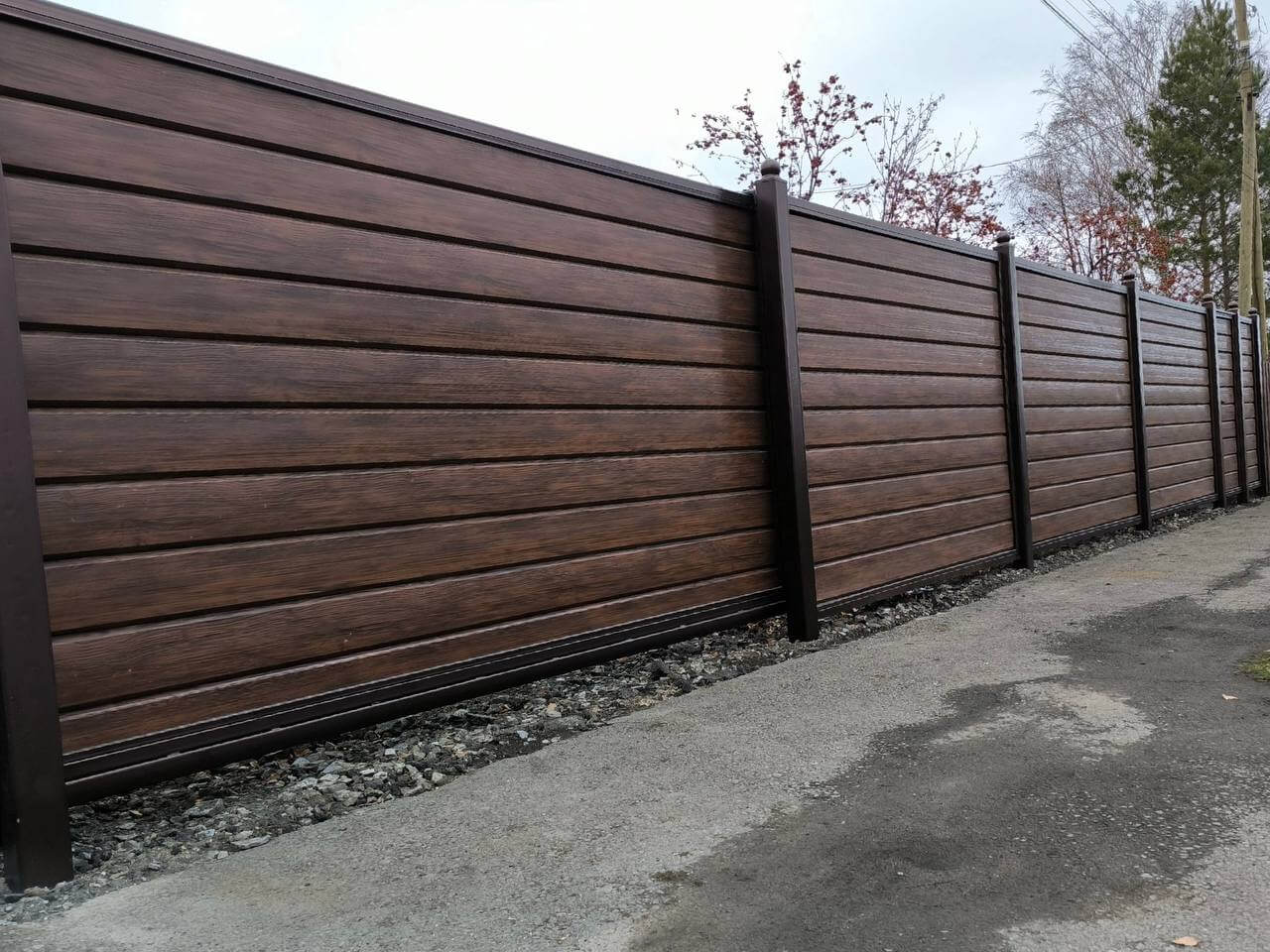 Забор из металлосайдинга Евро-Брус 46м Античное Дерево Принтек фото 5 в Бежецке