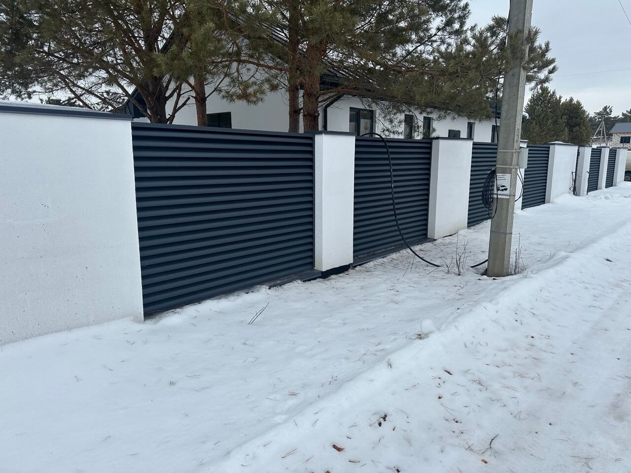 Забор-жалюзи 76м RAL7024/7024 Серый Графит двусторонний МАТТЕ фото 3 в Бежецке