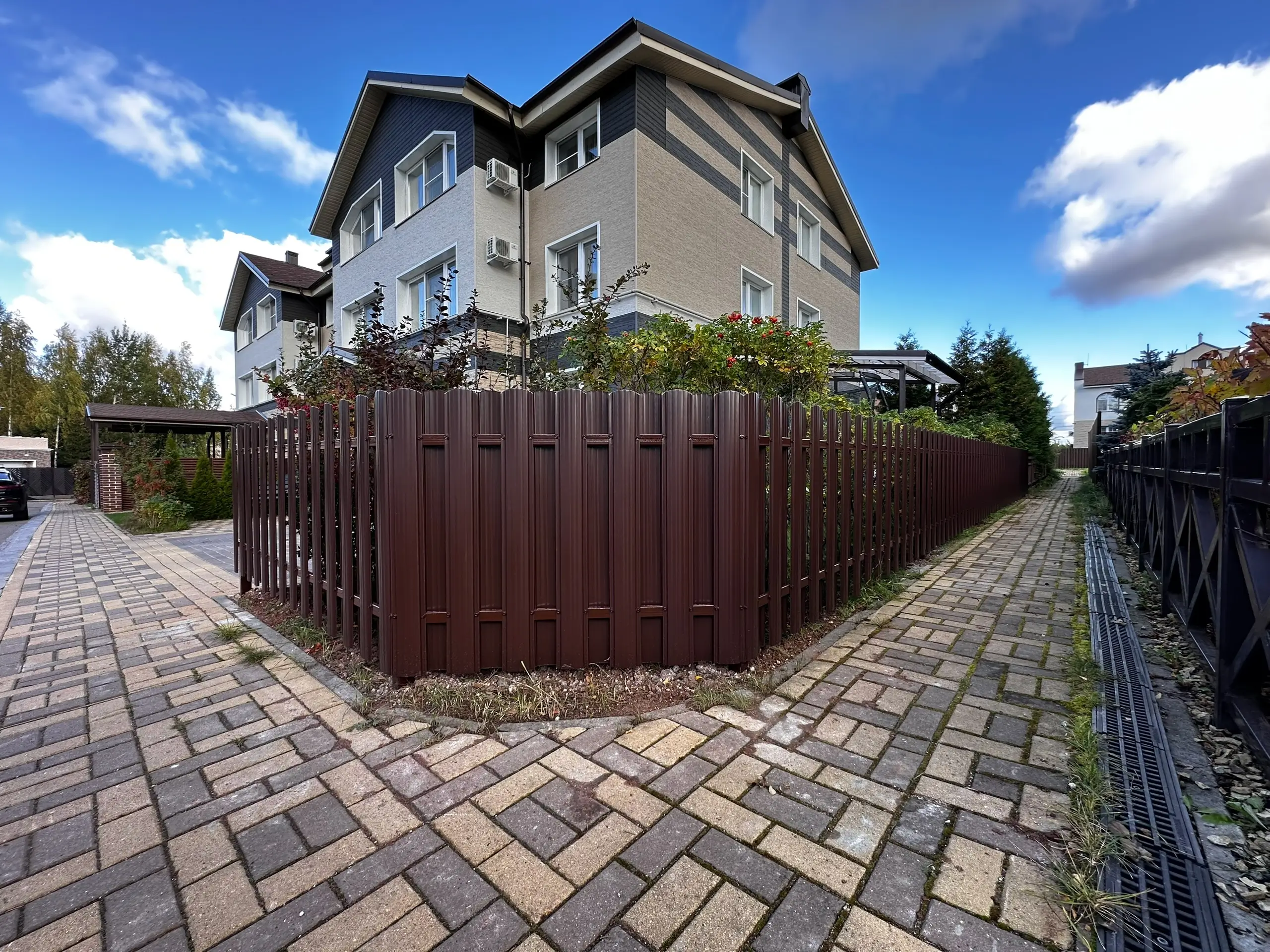 Заборчик из евроштакетника 18м RAL8017/8017 Шоколад двусторонний фото 1 в Бежецке
