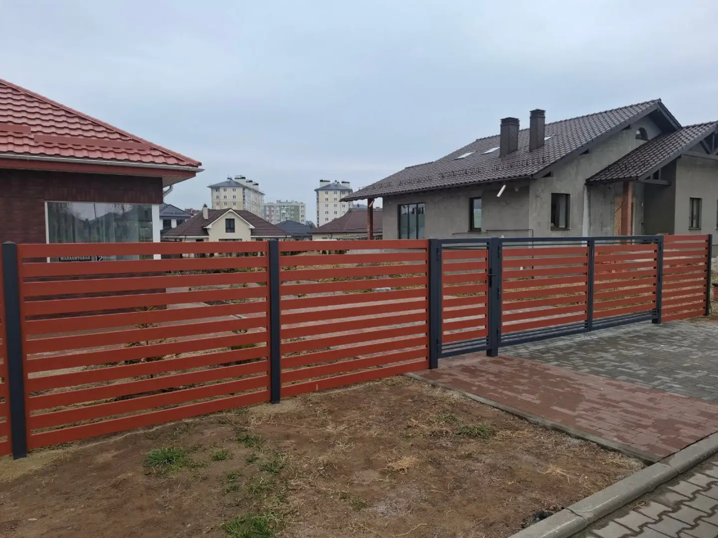 Забор-ранчо из металлопланкена 18м RAL8004 Терракотовый в Бежецке